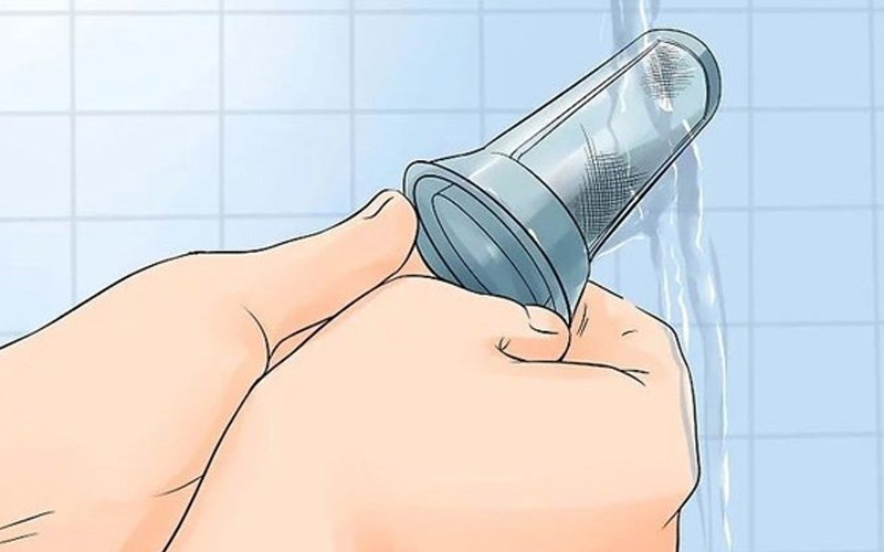 فیلتر را با آب گرم بشویید
