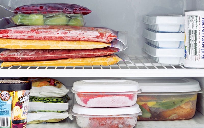 نزدیک بودن مواد غذایی به فن یخچال